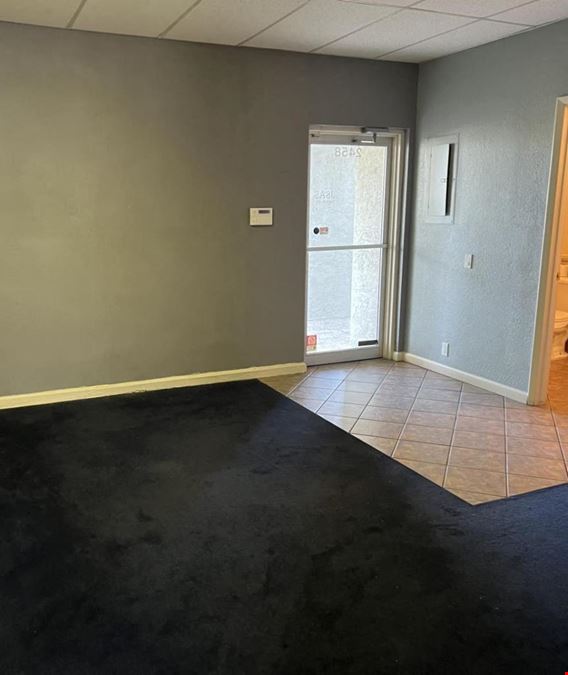 2458 N Pantano Rd, Tucson, AZ 85715